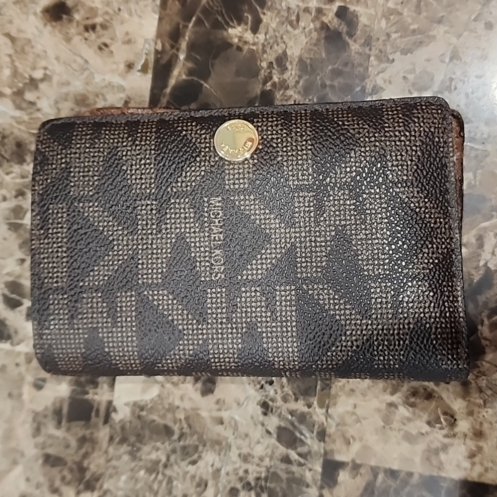 Michael Kors bifold wallet